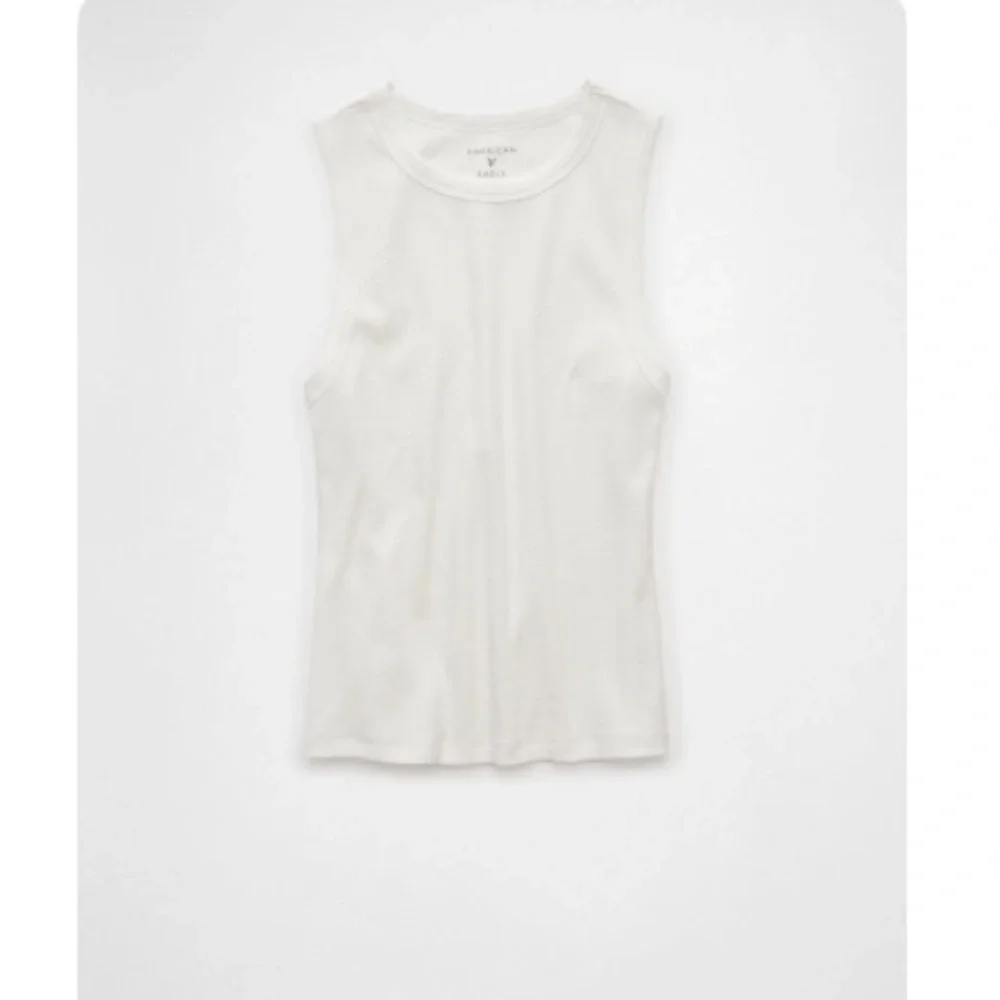 American Eagle 🦅 Boyfriend Muscle Tank Top - Picture 1 of 5
